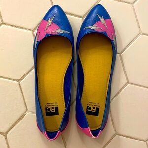 Fun Lightning ⚡️ Flats, NWOT 🩷